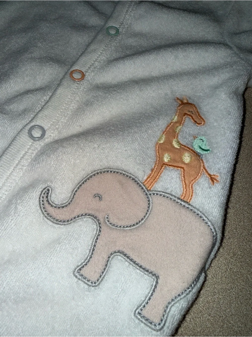 Carter’s unisex baby size 3 months pajama white with elephant, giraffe and bird